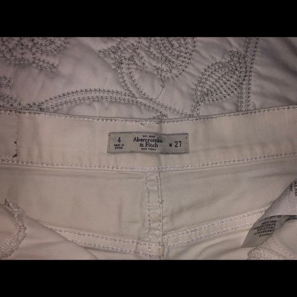 white jean shorts - Picture 4 of 4